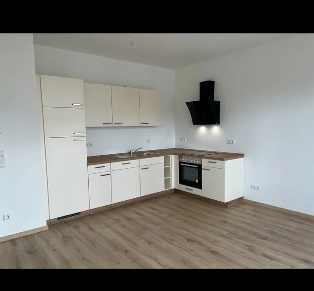 Lebendig wohnen: 2-Zimmer-Wohnung mit Balkon in Französisch Buchholz — photo 1